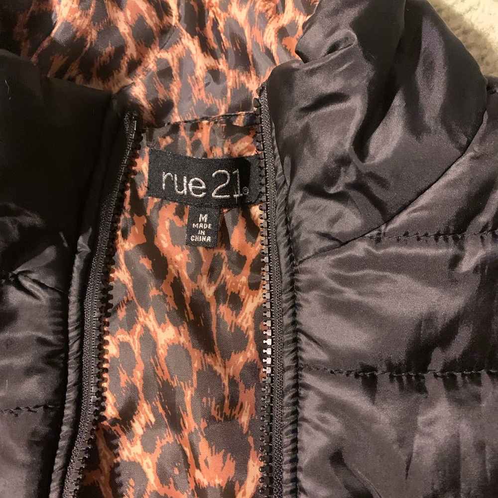 Rue 21 vest